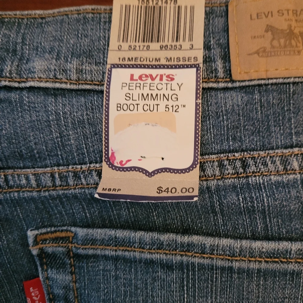 Levi Straus Perfectly Slimming Boot Cut 512 Size 16 Medium NWT - Picture 5 of 6